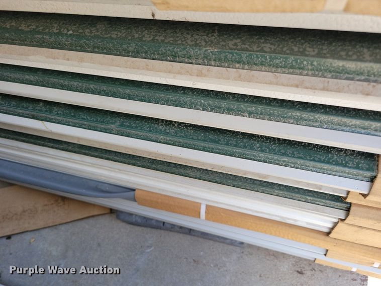 image for item IQ9894 Approximately 192 garage door panels