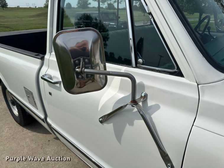 image for item JD9031 1968 GMC C20  pickup truck