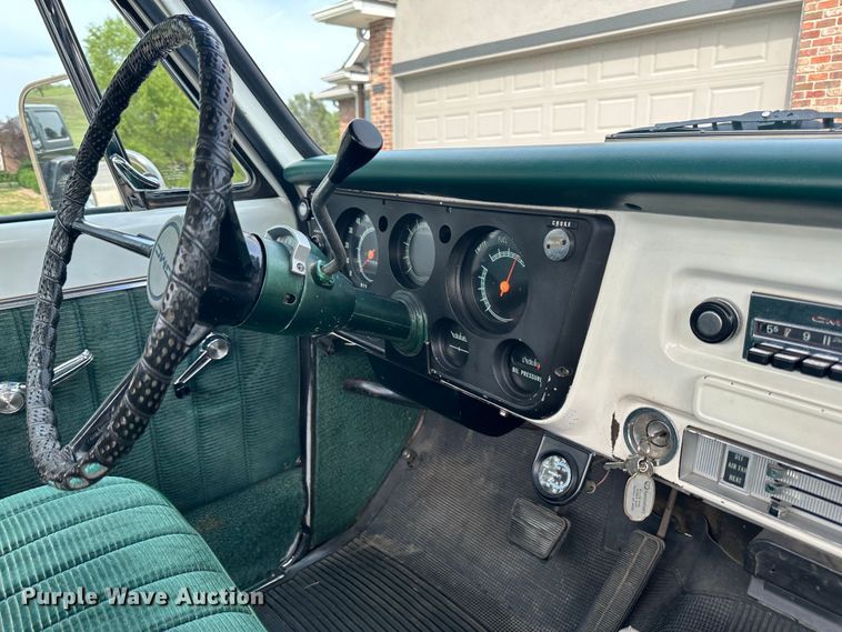 image for item JD9031 1968 GMC C20  pickup truck