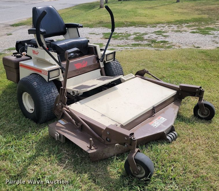 image for item JE9527 Grasshopper 720K  ZTR lawn mower