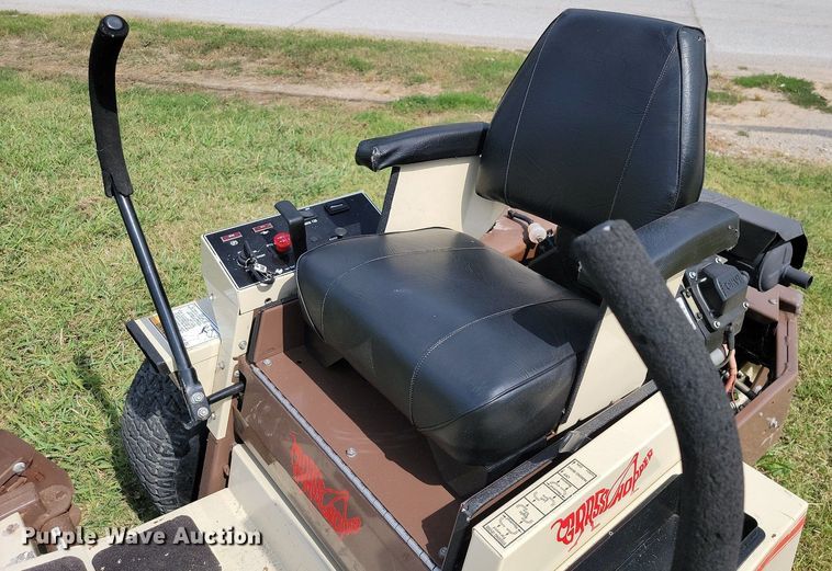 image for item JE9527 Grasshopper 720K  ZTR lawn mower