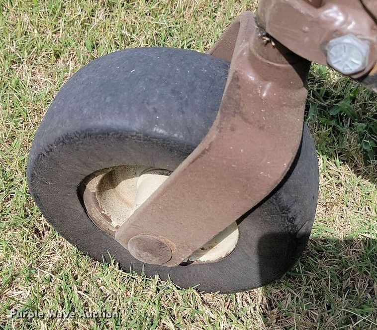 image for item JE9527 Grasshopper 720K  ZTR lawn mower