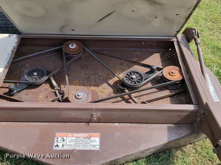 image for item JE9527 Grasshopper 720K  ZTR lawn mower