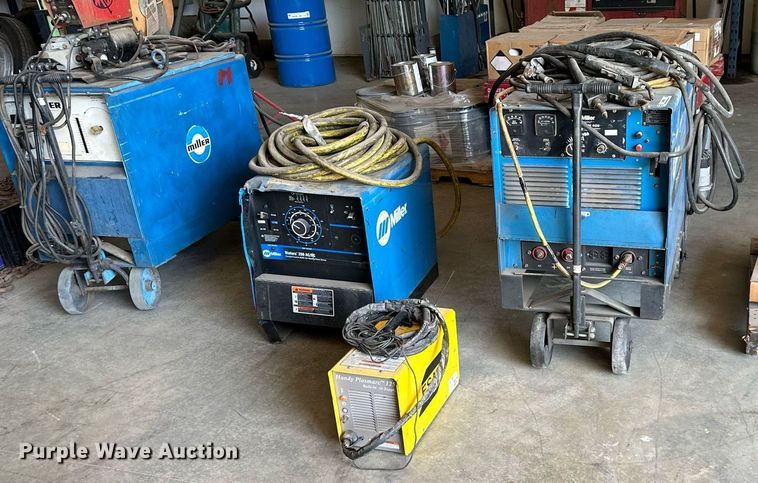 image for item JW9975 (3) welders