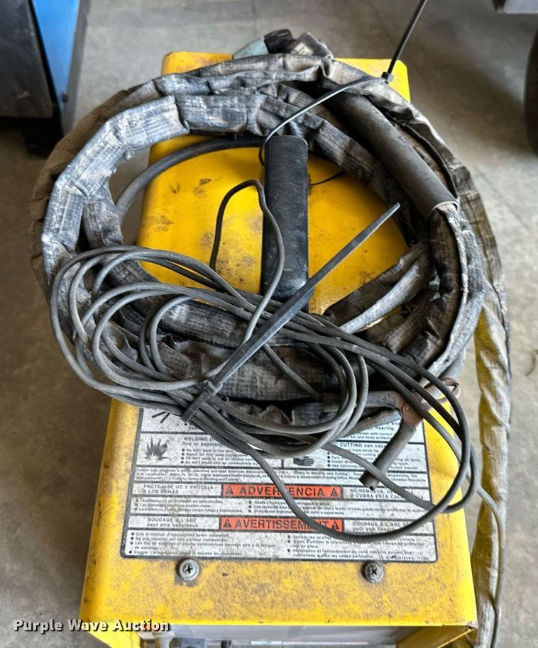 image for item JW9975 (3) welders