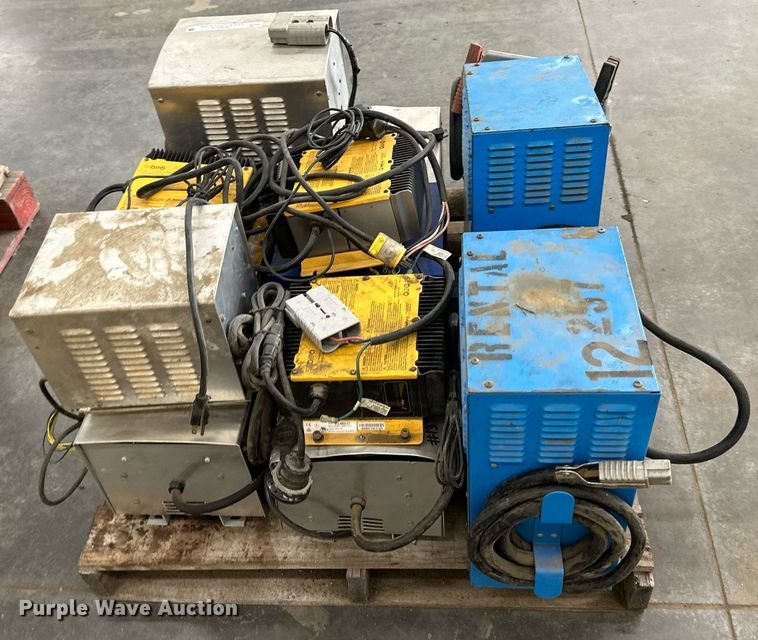 image for item JW9988 (7) forklift chargers