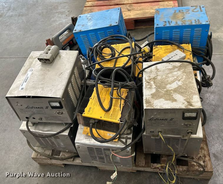 image for item JW9988 (7) forklift chargers