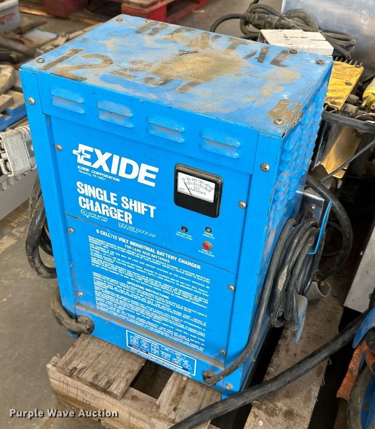 image for item JW9988 (7) forklift chargers