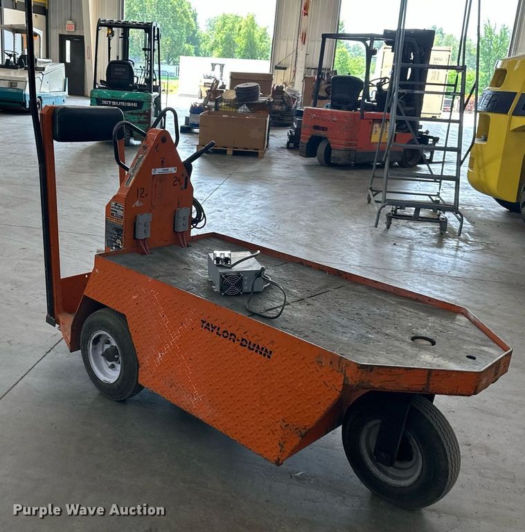 image for item JW9989 Taylor Dunn SC1-00 utility cart
