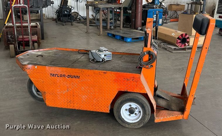 image for item JW9989 Taylor Dunn SC1-00 utility cart