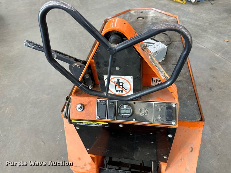 image for item JW9989 Taylor Dunn SC1-00 utility cart