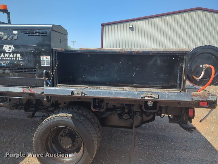 image for item KB9405 2012 Dodge  Ram 4500HD flatbed truck