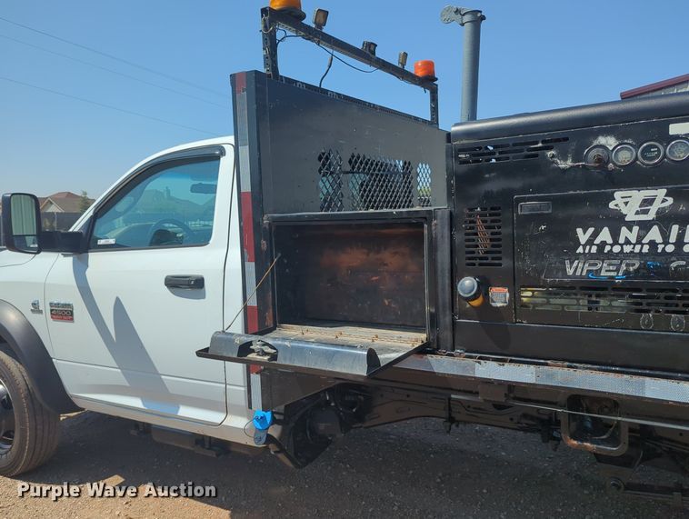 image for item KB9405 2012 Dodge  Ram 4500HD flatbed truck