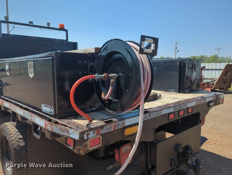 image for item KB9405 2012 Dodge  Ram 4500HD flatbed truck