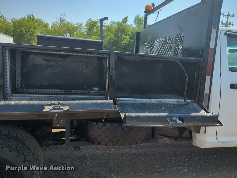 image for item KB9405 2012 Dodge  Ram 4500HD flatbed truck