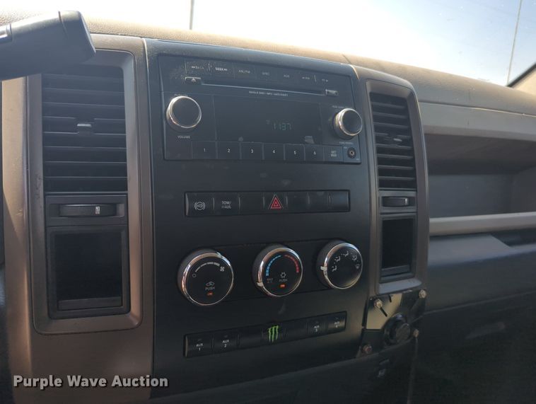 image for item KB9405 2012 Dodge  Ram 4500HD flatbed truck