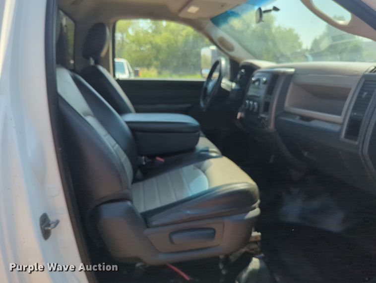 image for item KB9405 2012 Dodge  Ram 4500HD flatbed truck