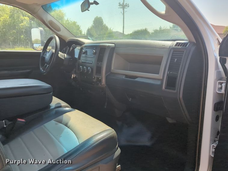 image for item KB9405 2012 Dodge  Ram 4500HD flatbed truck