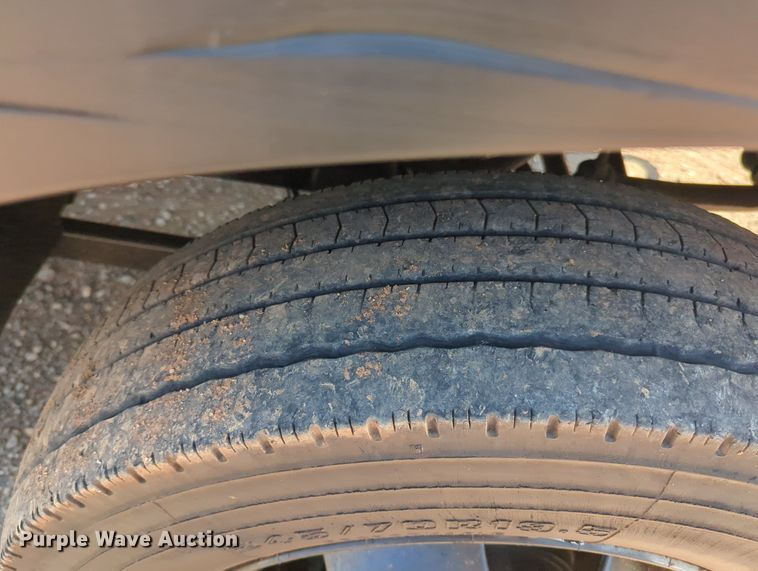 image for item KB9405 2012 Dodge  Ram 4500HD flatbed truck