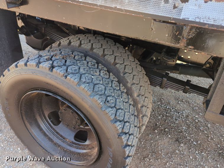 image for item KB9405 2012 Dodge  Ram 4500HD flatbed truck