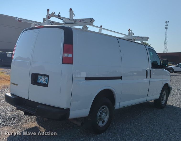 image for item KB9409 2018 Chevrolet Express G2500  van