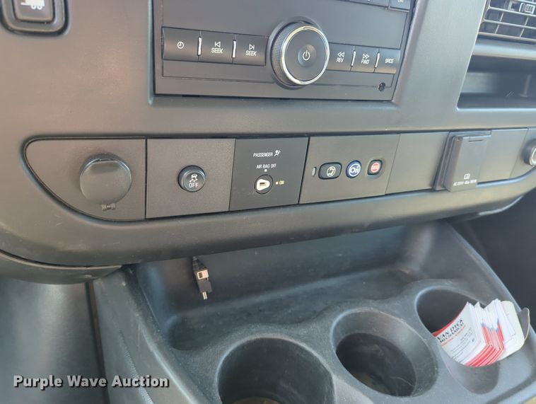 image for item KB9409 2018 Chevrolet Express G2500  van