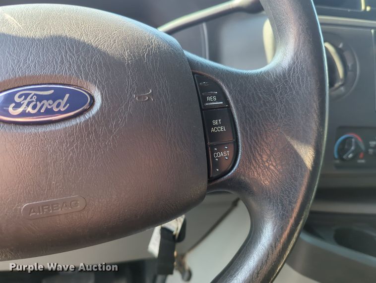 image for item KB9411 2012 Ford E250  van