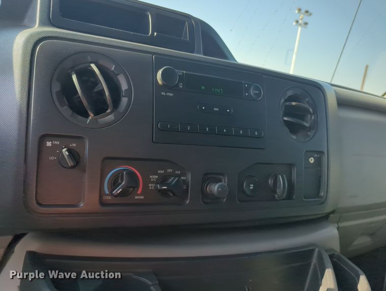 image for item KB9411 2012 Ford E250  van