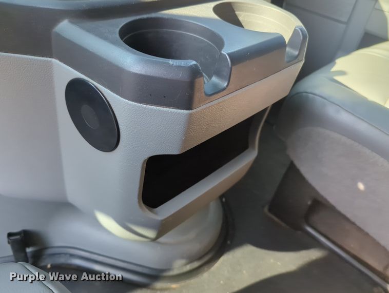 image for item KB9411 2012 Ford E250  van