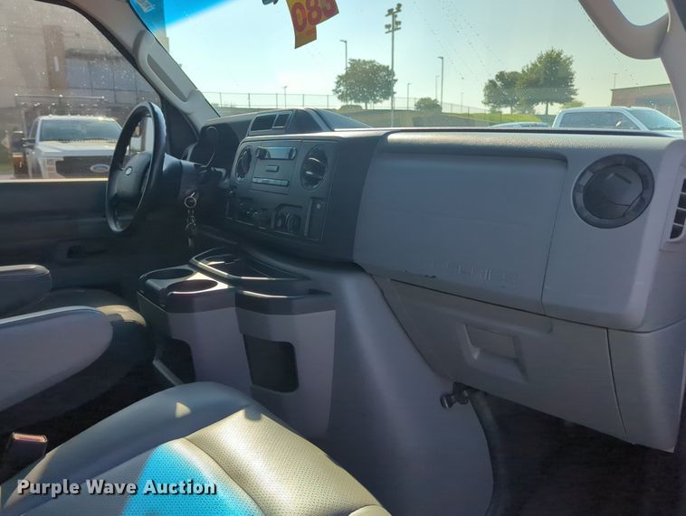 image for item KB9411 2012 Ford E250  van