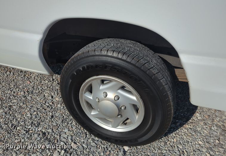 image for item KB9411 2012 Ford E250  van