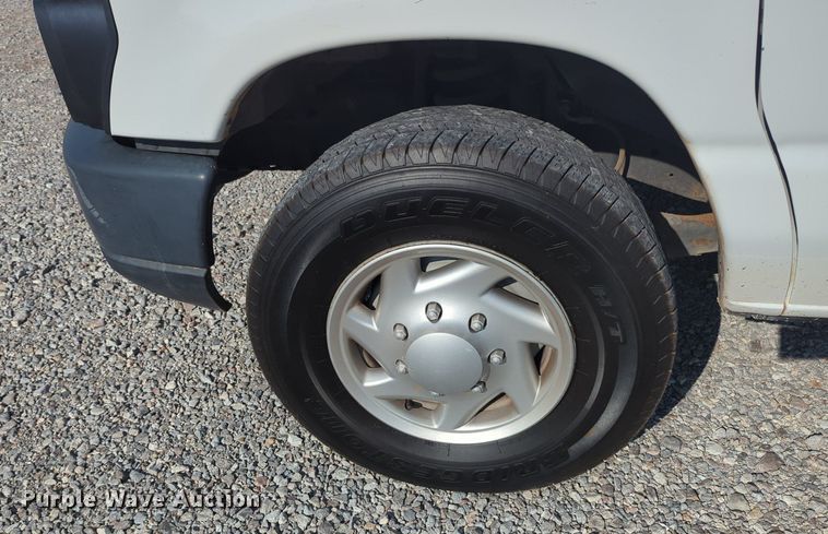 image for item KB9411 2012 Ford E250  van