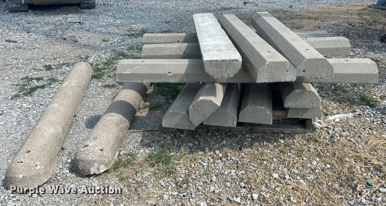 image for item KH9463 (13) parking blocks