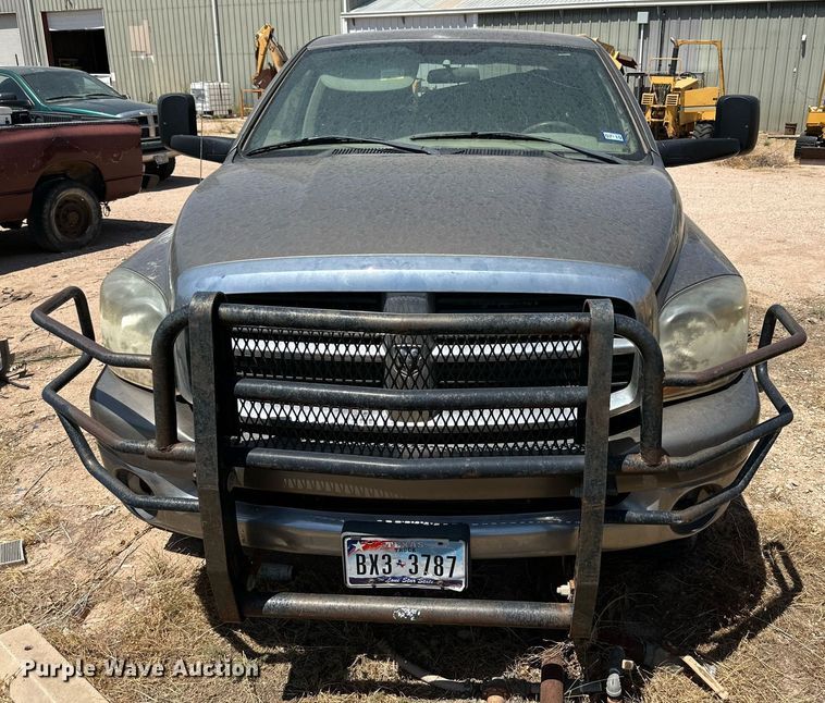 image for item KM9804 2006 Dodge Ram 2500  Mega Cab pickup truck
