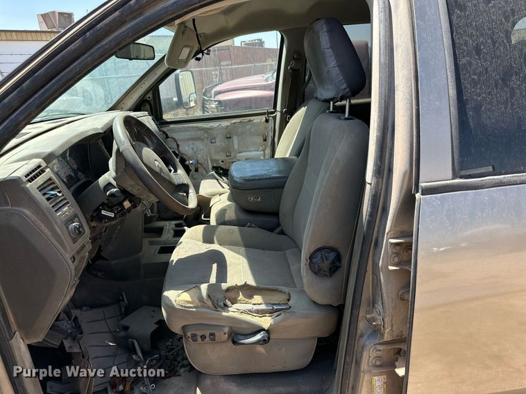 image for item KM9804 2006 Dodge Ram 2500  Mega Cab pickup truck