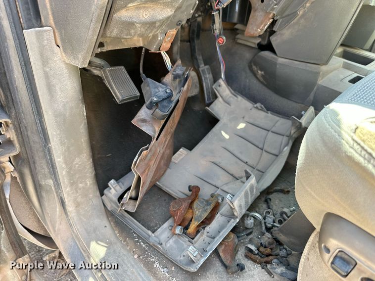 image for item KM9804 2006 Dodge Ram 2500  Mega Cab pickup truck