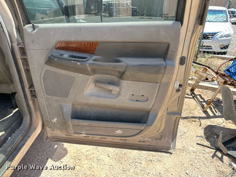 image for item KM9804 2006 Dodge Ram 2500  Mega Cab pickup truck