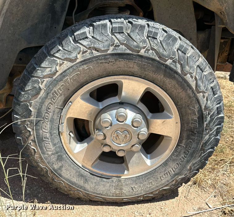 image for item KM9804 2006 Dodge Ram 2500  Mega Cab pickup truck