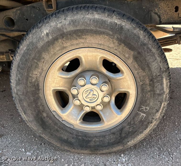 image for item KM9804 2006 Dodge Ram 2500  Mega Cab pickup truck