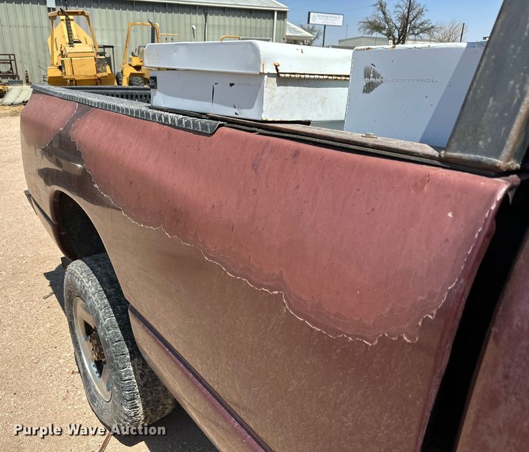 image for item KM9805 2003 Dodge Ram 2500  pickup truck