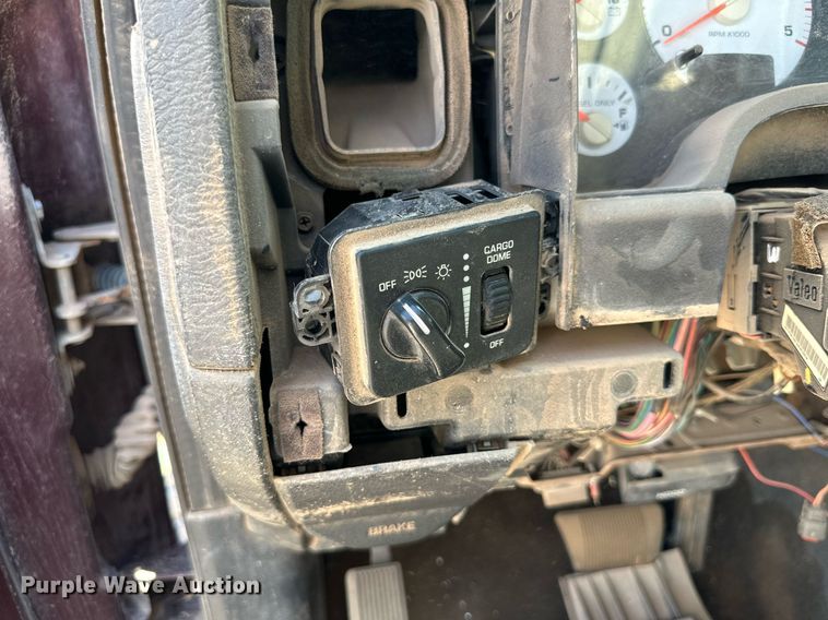 image for item KM9805 2003 Dodge Ram 2500  pickup truck