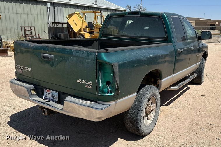 image for item KM9806 2003 Dodge Ram 2500  Quad Cab pickup truck