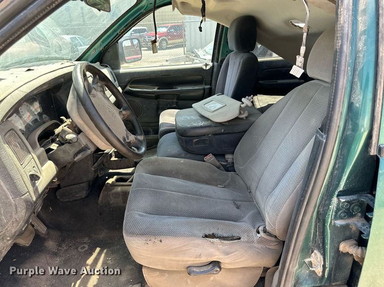 image for item KM9806 2003 Dodge Ram 2500  Quad Cab pickup truck