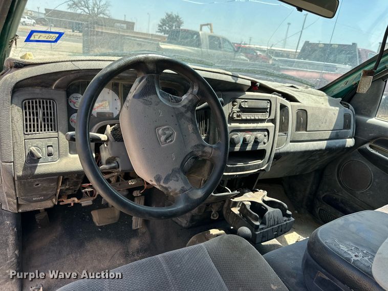 image for item KM9806 2003 Dodge Ram 2500  Quad Cab pickup truck
