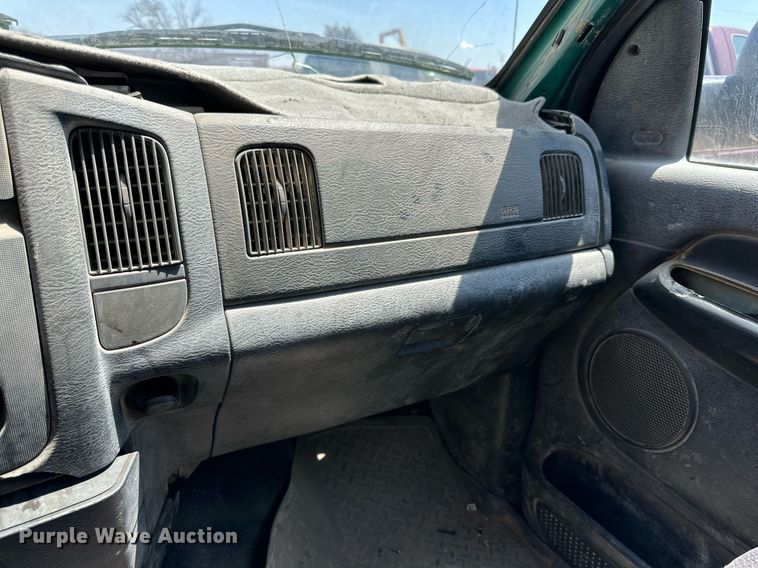 image for item KM9806 2003 Dodge Ram 2500  Quad Cab pickup truck