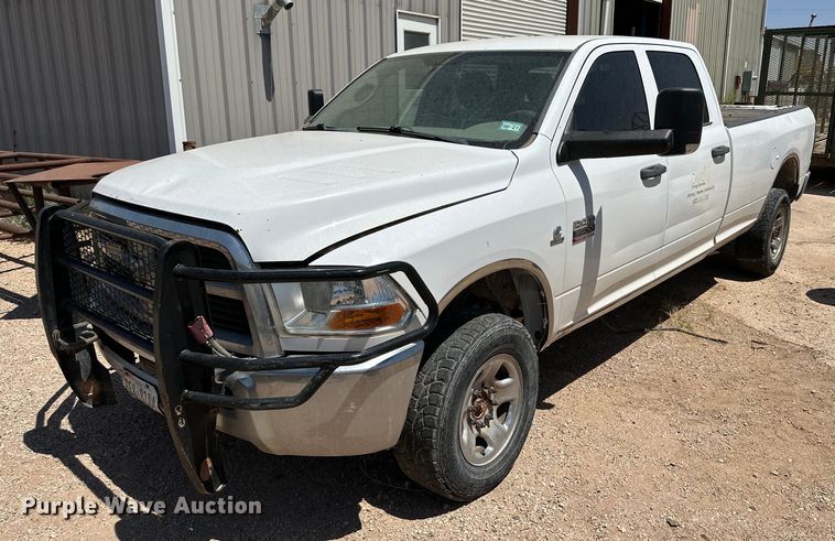 image for item KM9807 2011 Dodge Ram 3500HD  Crew Cab pickup truck