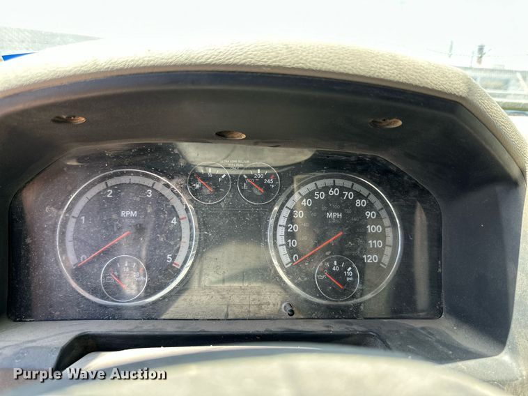 image for item KM9807 2011 Dodge Ram 3500HD  Crew Cab pickup truck