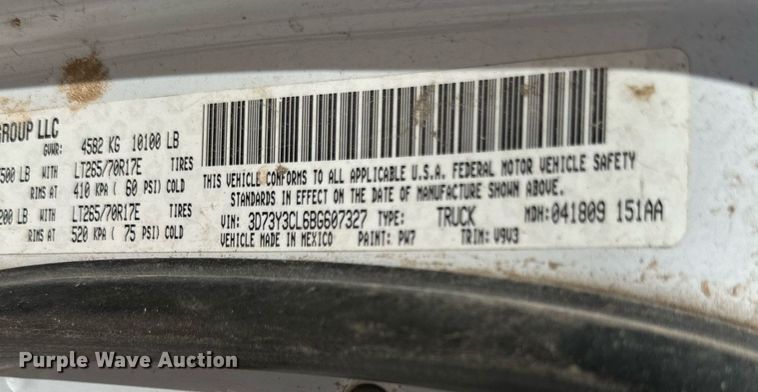 image for item KM9807 2011 Dodge Ram 3500HD  Crew Cab pickup truck