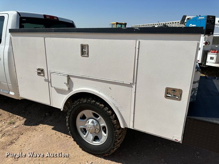 image for item KM9809 2014 Dodge Ram 2500HD  utility bed pickup truck