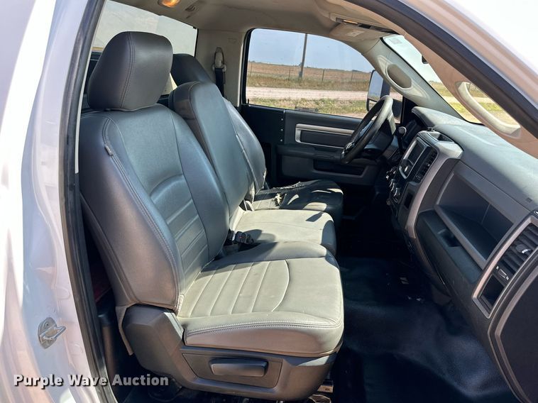 image for item KM9809 2014 Dodge Ram 2500HD  utility bed pickup truck